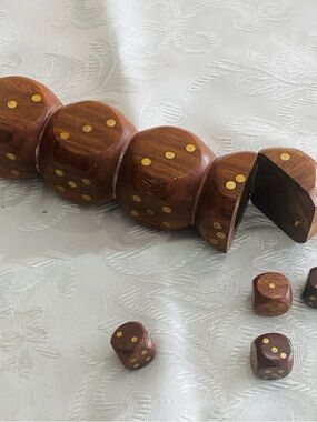 4 Wooden Dice in a dice shaped storage container with Storage Tube